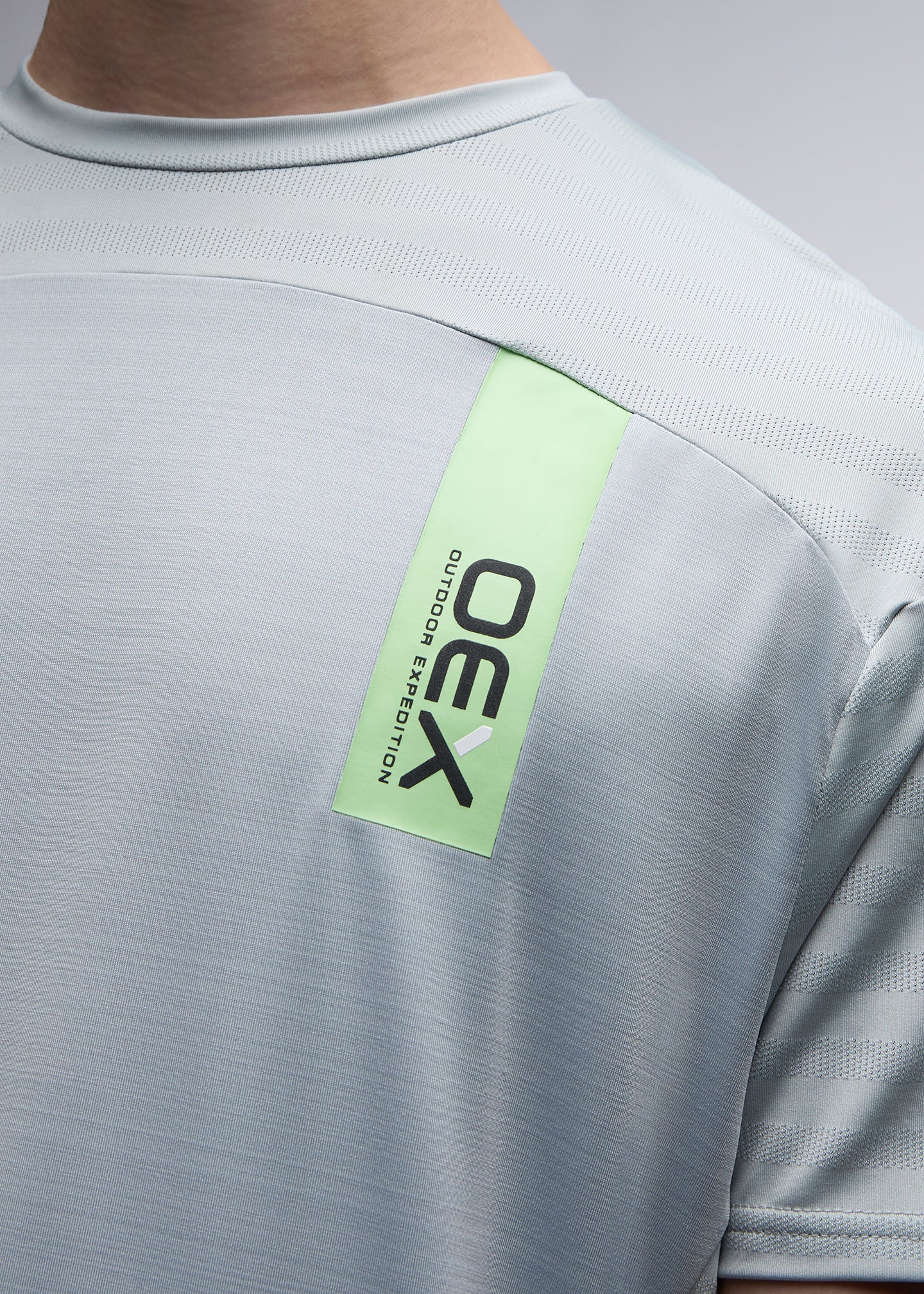 OEX Piton T-Shirt-Light Grey-Front Detail