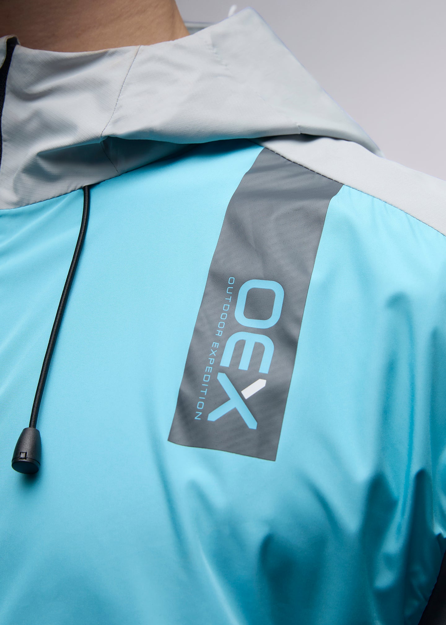 OEX Repel Windrunner-Aqua-Font Detail