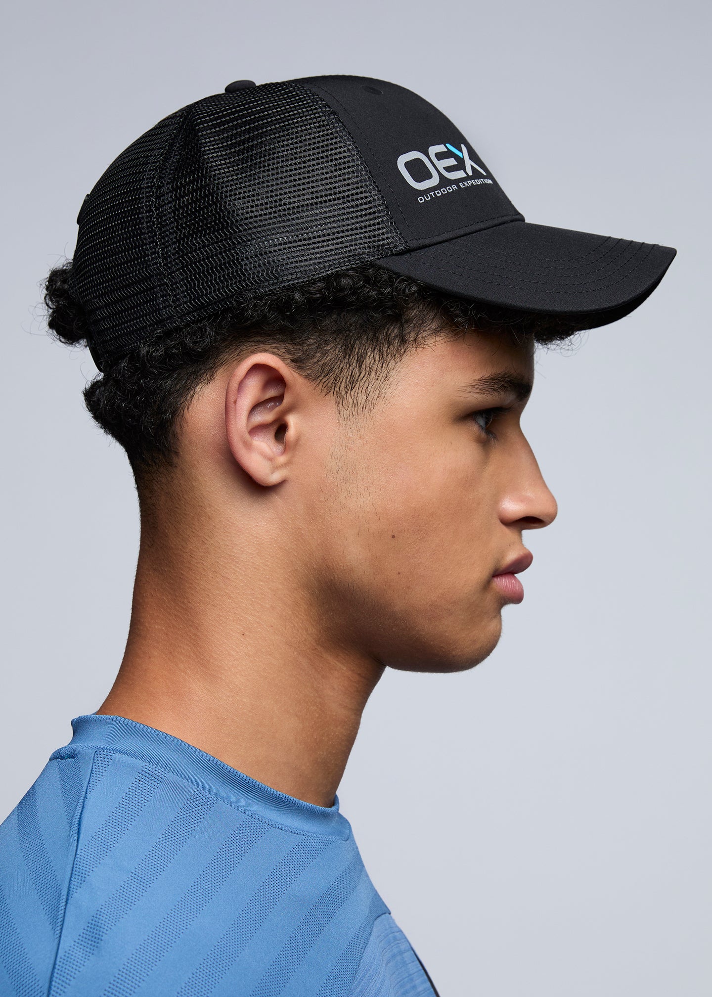 SERAC TRUCKER CAP - Black